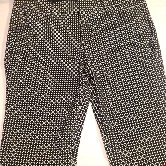 A.N.A. black white Pocketed Capris Or Several Inches Can Be Let Down Sz 14 Pants - Picture 1 of 14